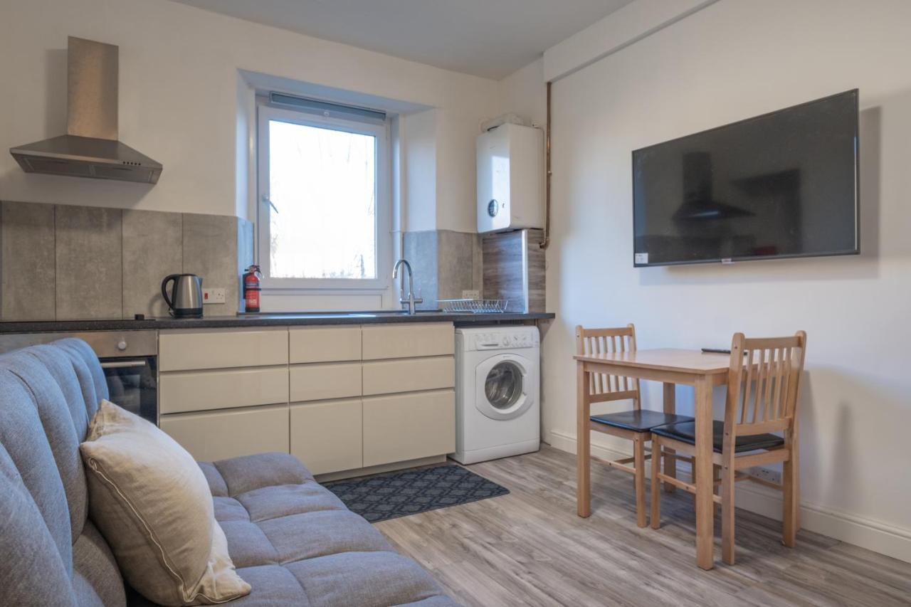 Hutch 2 Bed Apart Aberdeen Extérieur photo