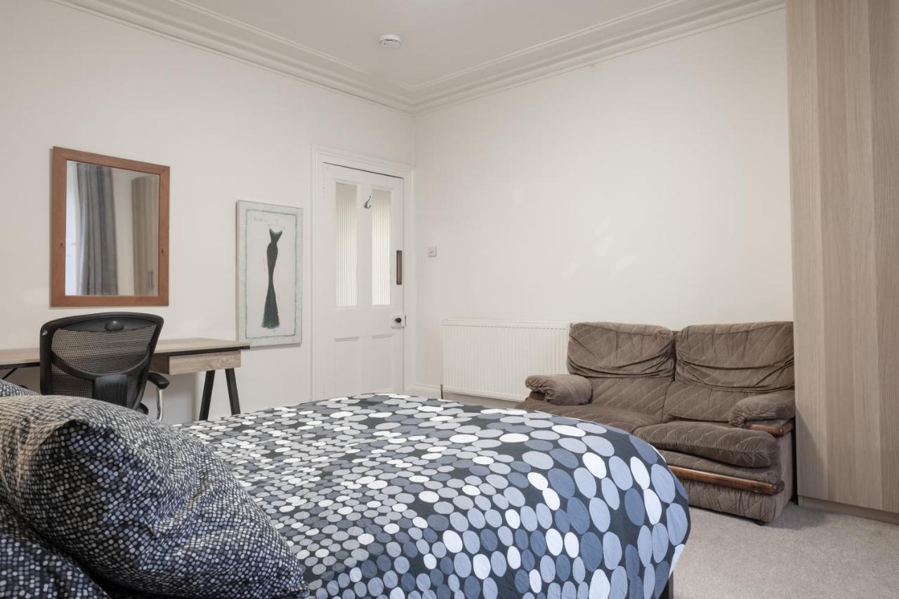 Hutch 2 Bed Apart Aberdeen Extérieur photo